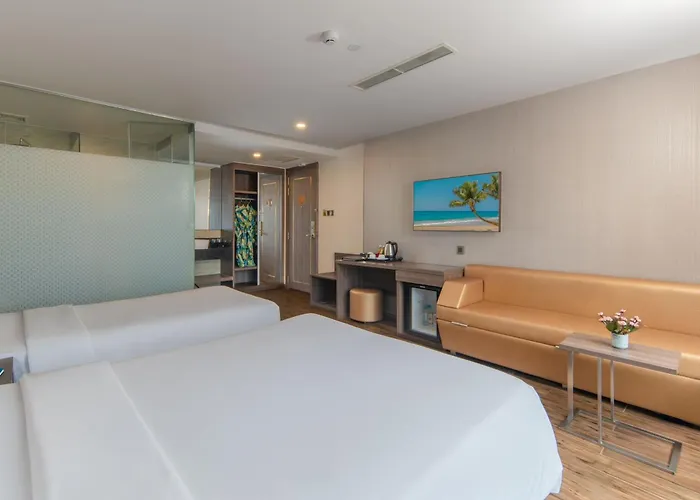 Hotels with pool V Nha Trang